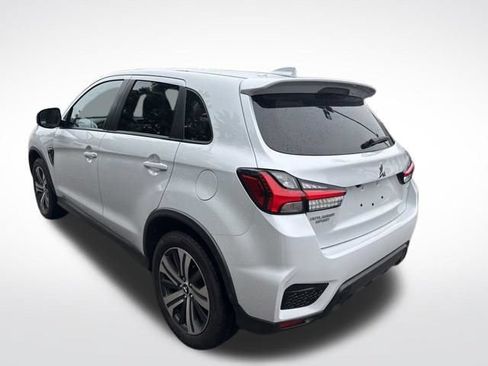 Used 2023 Mitsubishi Outlander Sport SE AWD/4WD image 3