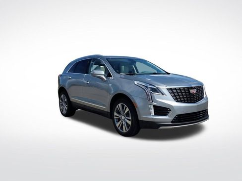 New 2025 Cadillac XT5 Premium Luxury image 2