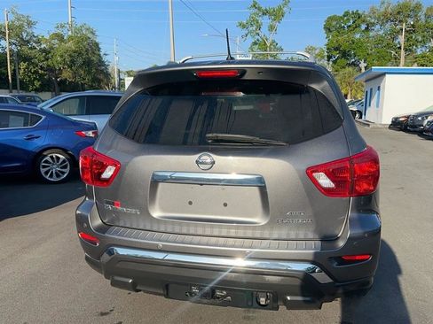 Used 2017 Nissan Pathfinder Platinum w/ Family Entertainment Package image 27