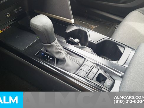 Used 2025 Toyota Camry LE image 27