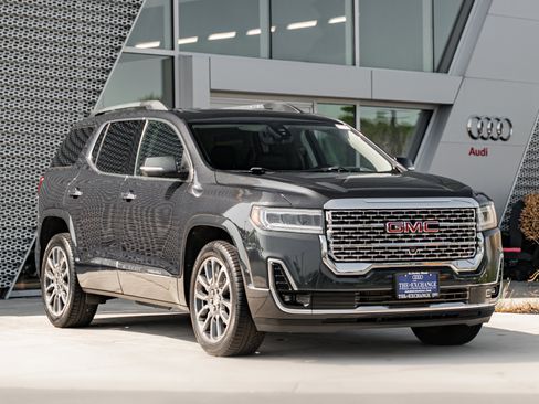 Used 2021 GMC Acadia Denali w/ Denali Ultimate Package AWD/4WD image 1