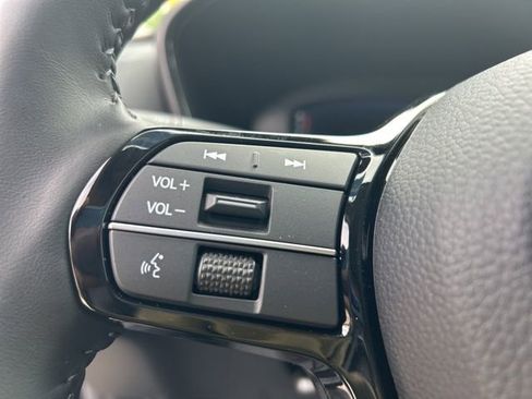 Used 2026 Honda CR-V EX-L image 18
