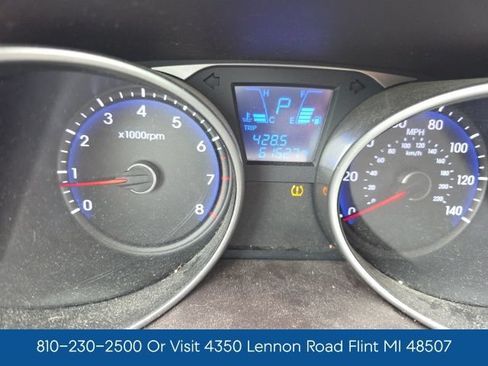 Used 2011 Hyundai Tucson Limited AWD/4WD image 24