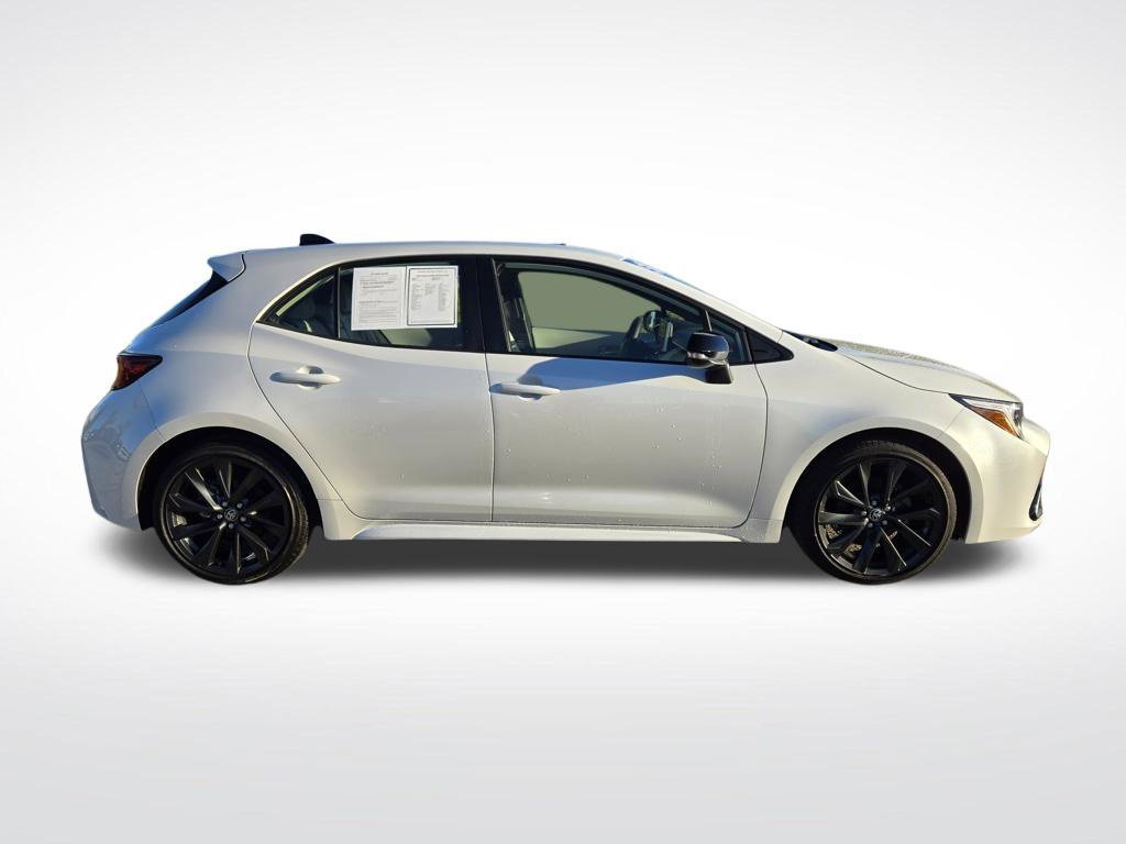 Used 2026 Toyota Corolla XSE FWD image 2