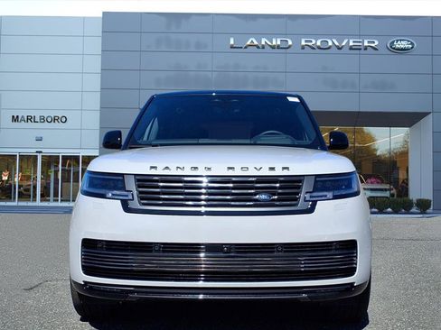 New 2025 Land Rover Range Rover SV image 8