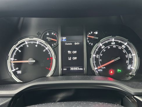 Used 2022 Toyota 4Runner Limited image 16