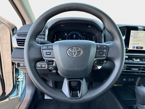 Used 2026 Toyota Camry LE FWD image 25