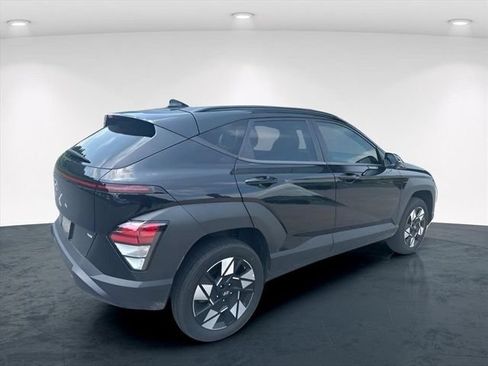 Used 2025 Hyundai Kona SEL AWD/4WD image 12