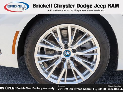 Used 2023 BMW 330e w/ Driving Assistance Package RWD image 39