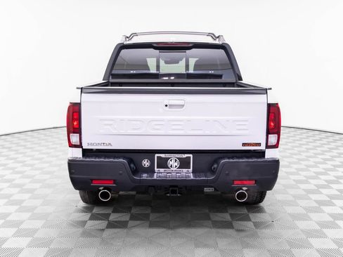 Used 2025 Honda Ridgeline TrailSport image 6