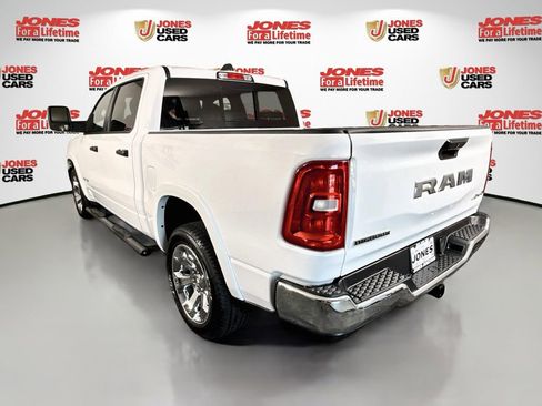 Used 2025 RAM 1500 Big Horn AWD/4WD image 2