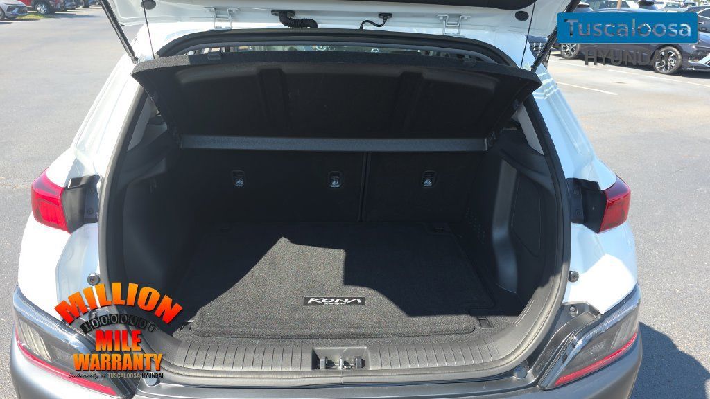 Used 2023 Hyundai Kona Limited AWD/4WD image 10
