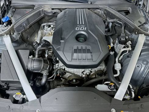 Certified 2023 Genesis G70 2.0T RWD image 25