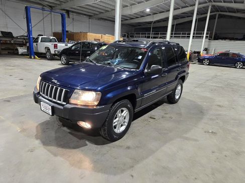 Used 2004 Jeep Grand Cherokee Laredo w/ Convenience Group image 2