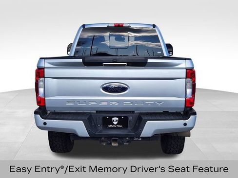Used 2019 Ford F350 Lariat image 8