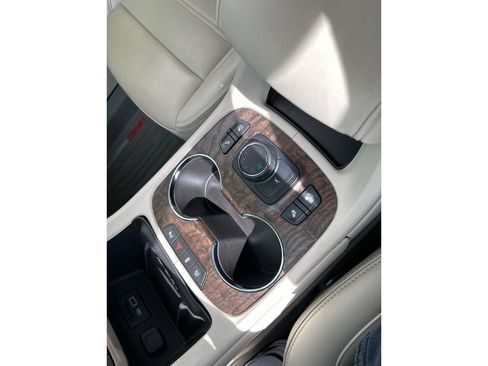 Used 2021 GMC Acadia Denali w/ Denali Ultimate Package AWD/4WD image 24
