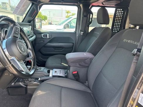 Used 2020 Jeep Gladiator Overland AWD/4WD image 9