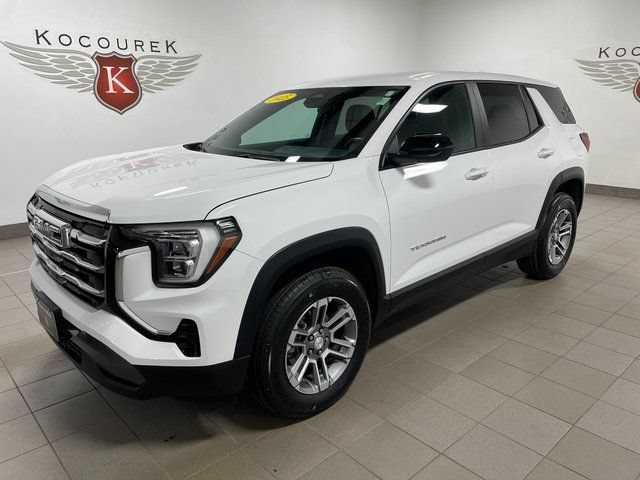 Used 2025 GMC Terrain Elevation AWD/4WD image 3
