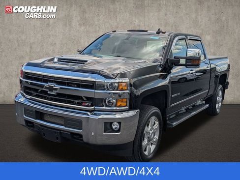 Used 2019 Chevrolet Silverado 2500 LTZ w/ Duramax Plus Package AWD/4WD image 4