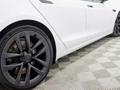 Used 2022 Tesla Model S image 11