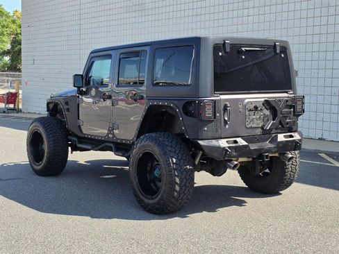 Used 2016 Jeep Wrangler Unlimited Sport AWD/4WD image 5