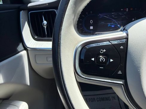 Used 2023 Volvo XC60 B5 Plus AWD/4WD image 29