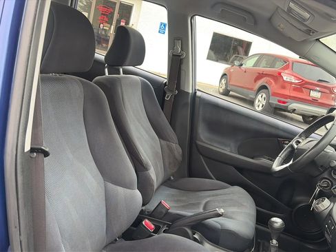 Used 2009 Honda Fit Sport image 28