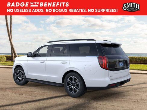 New 2025 Ford Expedition Active image 5
