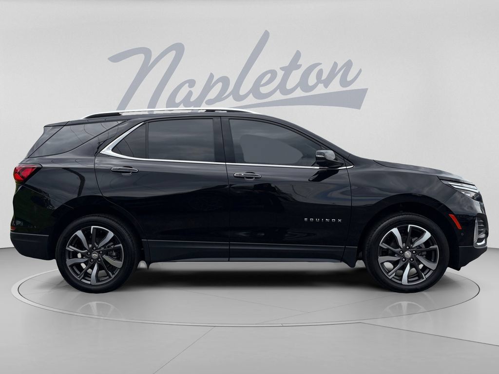 Used 2024 Chevrolet Equinox Premier AWD/4WD image 10