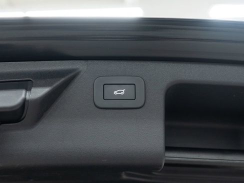 Used 2023 Land Rover Discovery Sport S R-Dynamic image 30