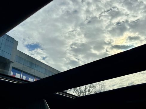 Used 2023 Toyota bZ4X AWD image 26