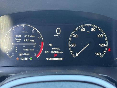 Used 2025 Honda Pilot Sport image 21