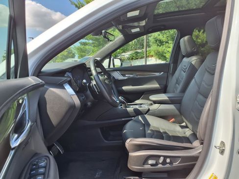 Used 2024 Cadillac XT6 Sport w/ Platinum Package AWD/4WD image 22