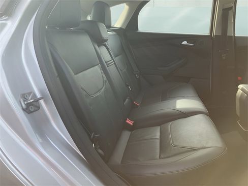 Used 2015 Ford Focus Titanium image 15
