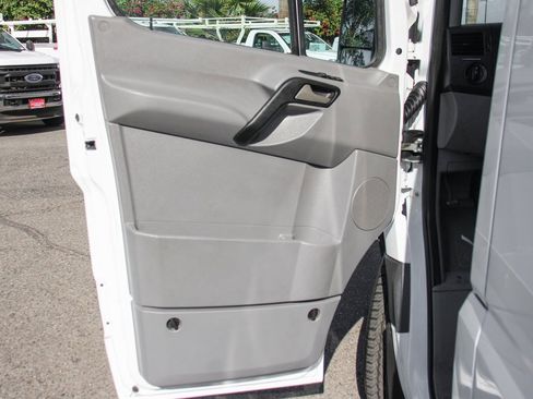 Used 2012 Mercedes-Benz Sprinter 3500 image 23