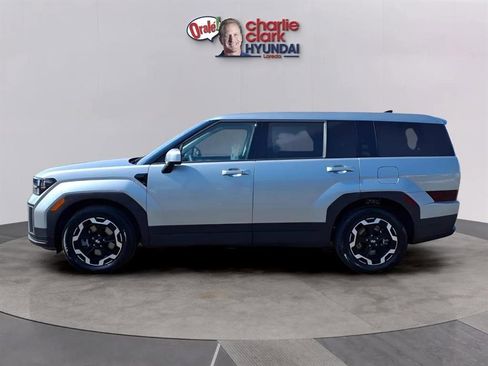 New 2026 Hyundai Santa Fe SE image 2