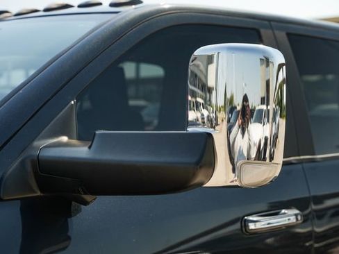 Used 2019 RAM 2500 Laramie image 17