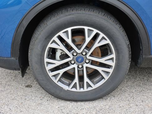 Certified 2022 Ford Escape SEL AWD/4WD image 11