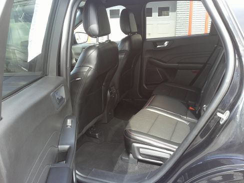 Used 2024 Ford Escape ST-Line AWD/4WD image 19