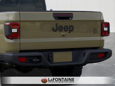 New 2026 Jeep Gladiator Willys AWD/4WD image 13