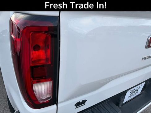 Used 2020 GMC Sierra 1500 Elevation w/ Elevation Value Package image 11