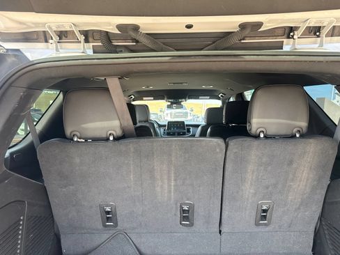 Used 2024 Chevrolet Tahoe Premier RWD image 9