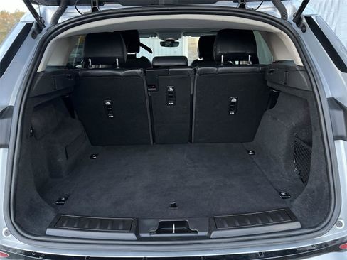 Used 2020 Land Rover Range Rover Evoque S image 23