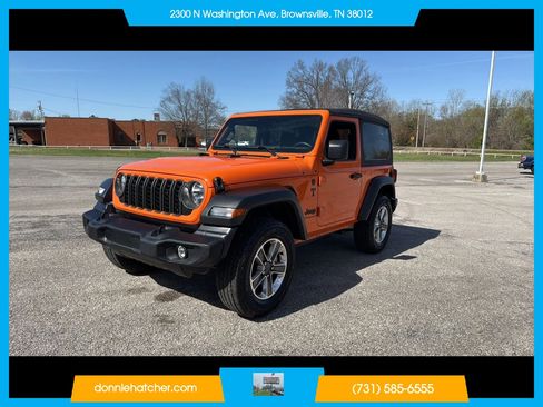 Used 2025 Jeep Wrangler Sport AWD/4WD image 7