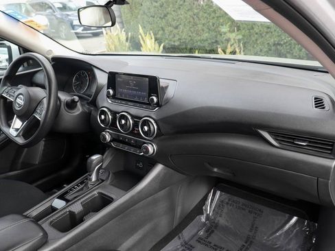 Used 2023 Nissan Sentra S image 29