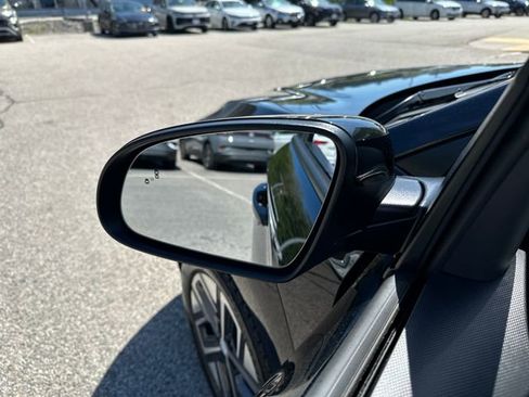 Used 2023 Hyundai Kona Limited w/ Cargo Package FWD image 14