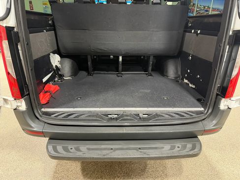 Used 2019 Mercedes-Benz Sprinter 2500 image 23