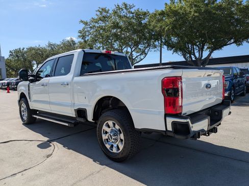 Used 2023 Ford F350 Lariat w/ Chrome Package AWD/4WD image 6
