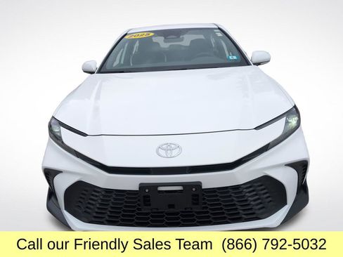 Used 2025 Toyota Camry SE w/ Convenience Package AWD/4WD image 10