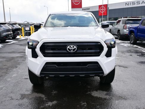 Used 2025 Toyota Tacoma SR w/ SR Upgrade Package image 3